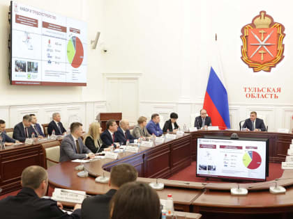 Алексей Дюмин поручил принять Стандарт кадровой обеспеченности предприятия до 1 апреля