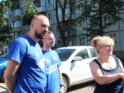 Никита Бурвиков принял участие в сборе гуманитарной помощи для военнослужащих