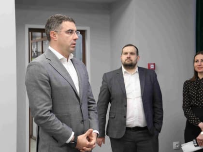 Алексей Эрк и депутаты встретились с военнослужащими