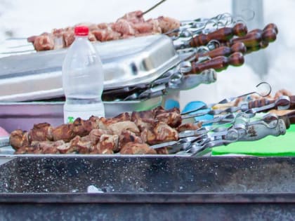 Дым шашлыка нам сладок и приятен