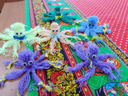 Занятие клубного любительского объединения «Радуга»