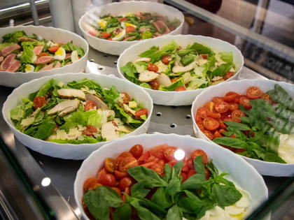 Врач рассказал о продуктах, которые нужно добавить в рацион для снижения веса