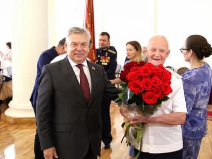 Николай Воробьев поздравил со 100-летием ветерана Великой Отечественной войны Николая Кульпова