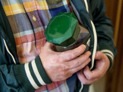 Двое мужчин в Туле украли несколько пачек кофе из магазина