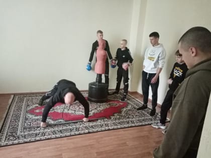 Физкультминутка «Попробуй, повтори!»