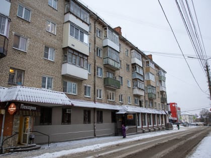 Управляющая компания не виновата? Тулячка не смогла добиться компенсации за травмы от падения сосульки с крыши дома