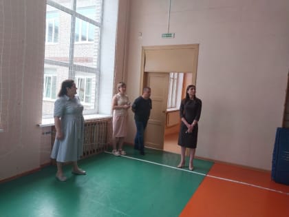 Анастасия Дементьева проверила готовность центра образования № 34 к новому учебному году