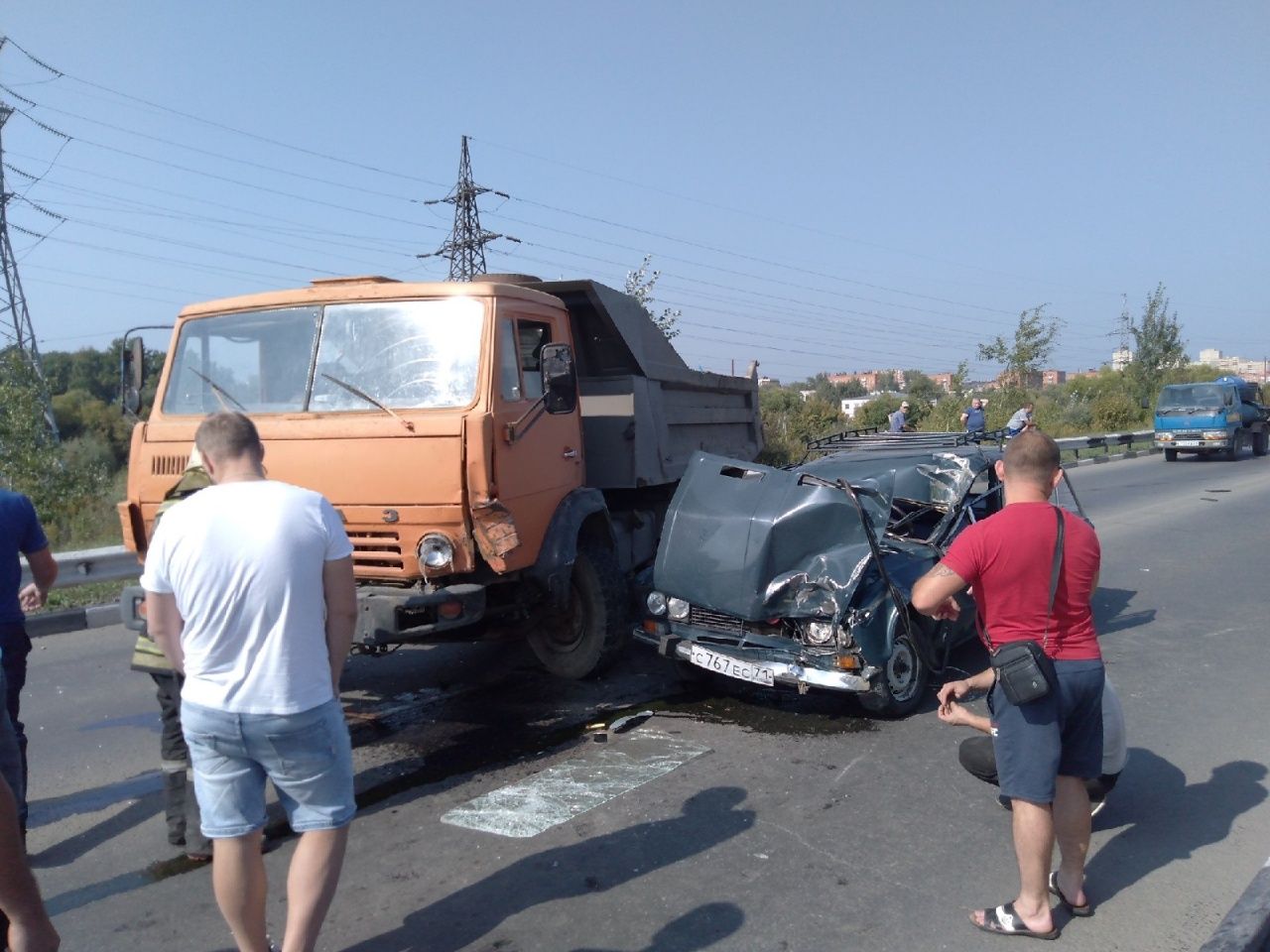 Камаз тула. КАМАЗ столкновение с природой в Объездном Мостун. ДТП С КАМАЗОМ на Восточном обходе Ставрополь. Ряжские вести август 2021 345. Как выглядел КАМАЗ до взрыва на Западном объезде.