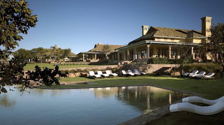 Singita Sasakwa Lodge