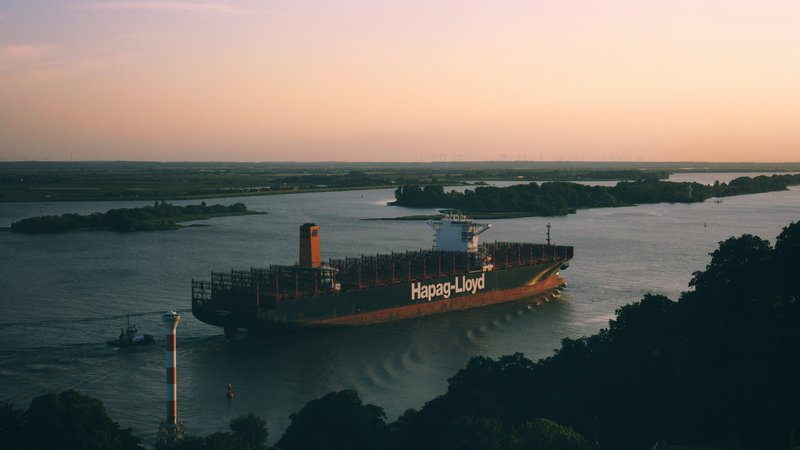 Hapag-Lloyd signs merger agreement with ZIM