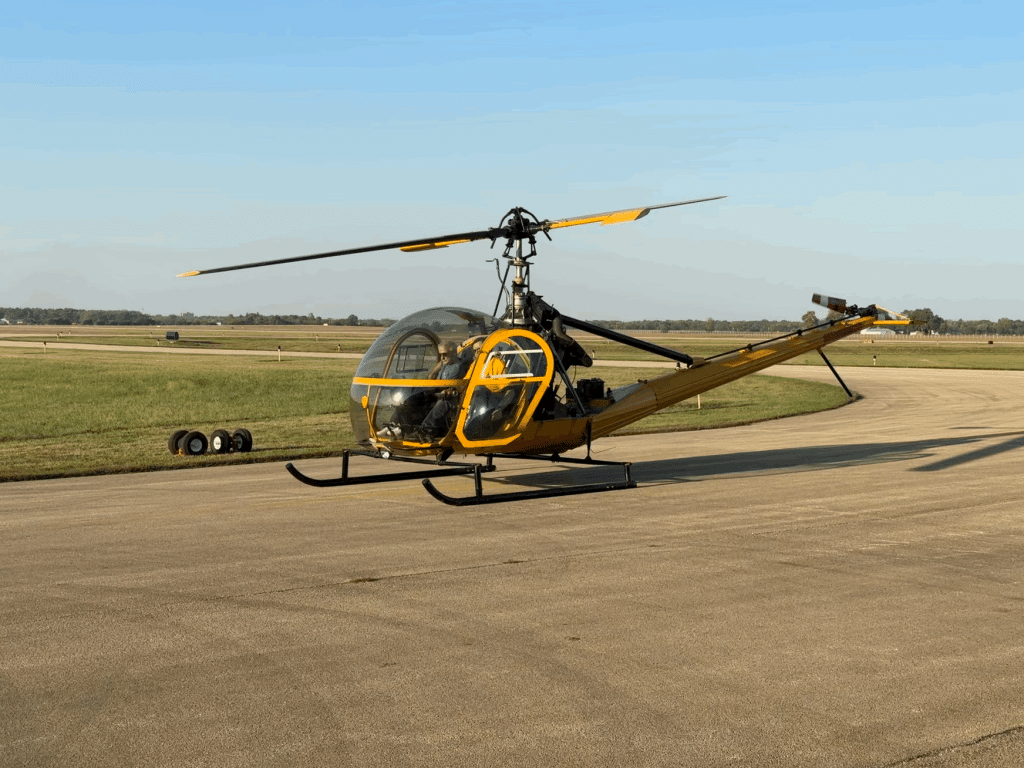 SPECTRE Hiller UH-12 Helicopter