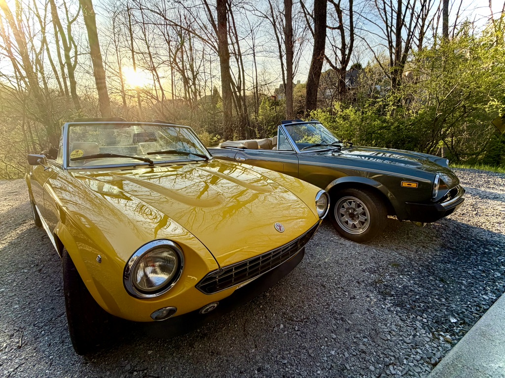 FIAT Spider 2000 "Yellow"