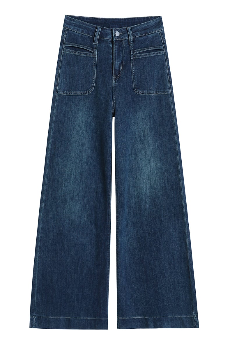 YEEYEEWang wide-leg jeans flat lay, Asian-fit cut, showing front silhouette and tailoring.