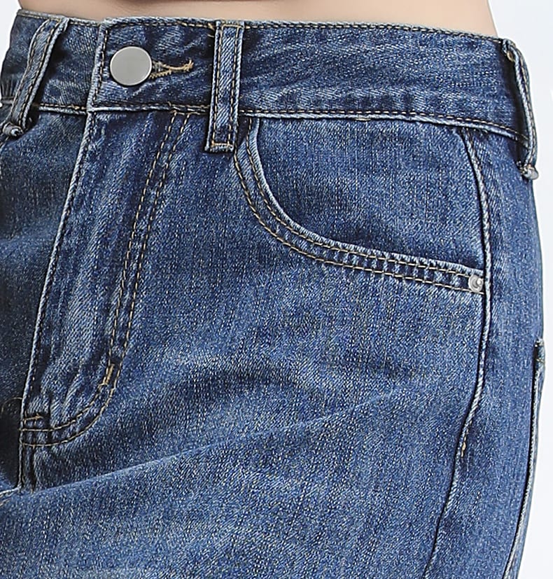 YEEYEEWang wide-leg jeans, Asian-fit cut, on-model close-up of high-rise waist with silver-tone button and curved pocket.
