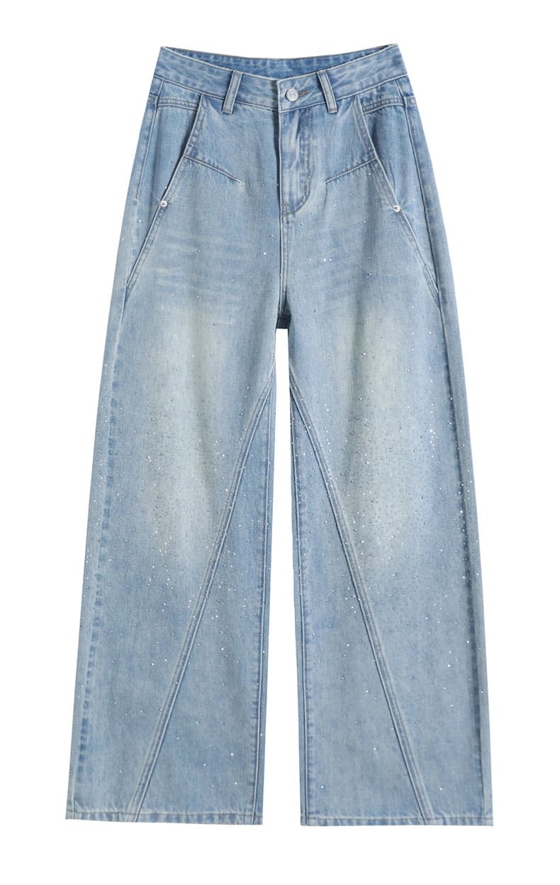 YEEYEEWang Wide-Leg Jeans, Asian-fit cut, front flat lay on white background with diagonal seams and silver-tone button.
