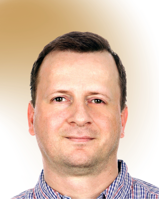 Portrait of Emanuel Badaceanu, Senior Software Engineer at INSUS UAE