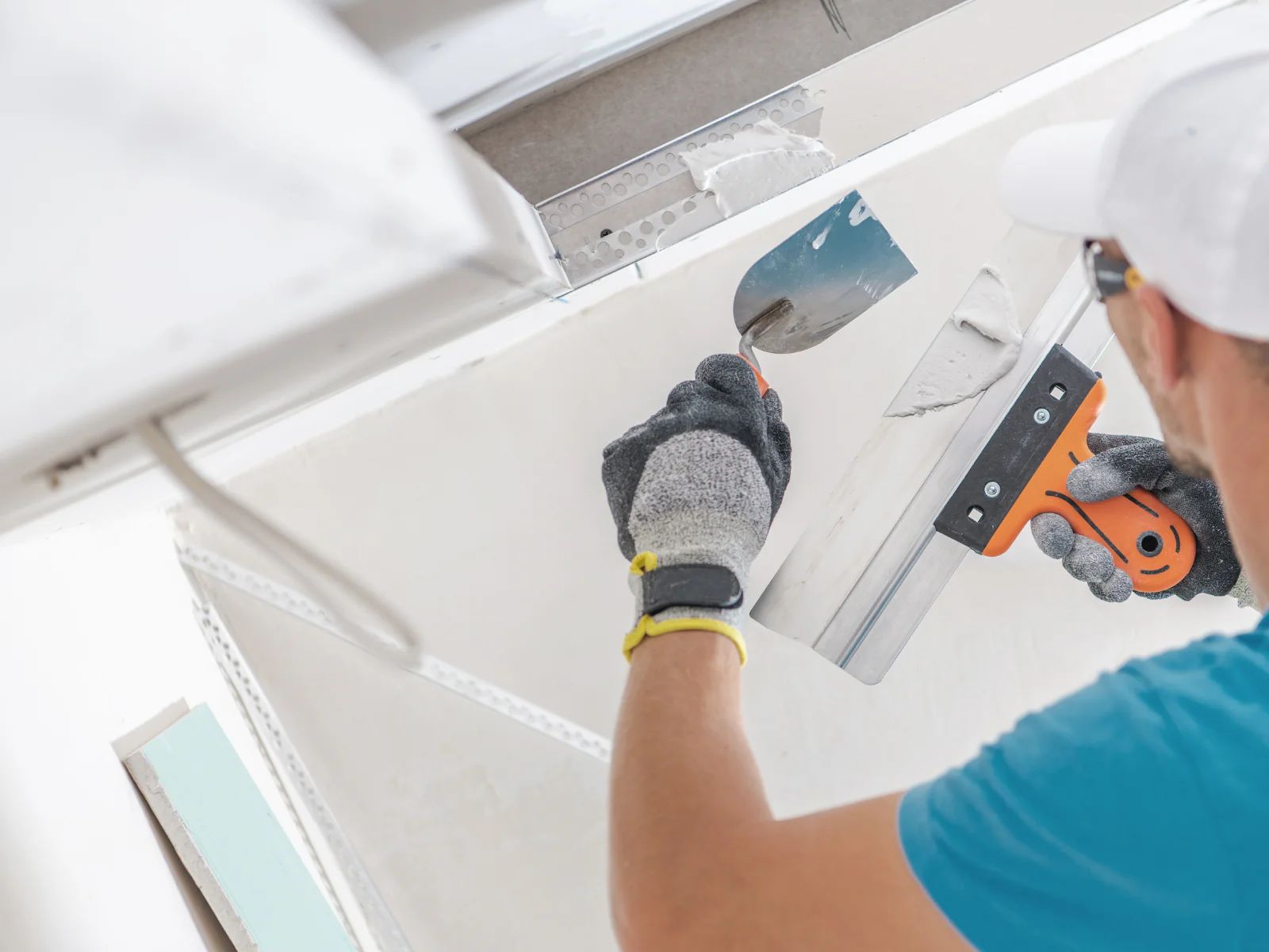 Continuous wallboard line where dryer evaporation load changes while zone setpoints stay fixed