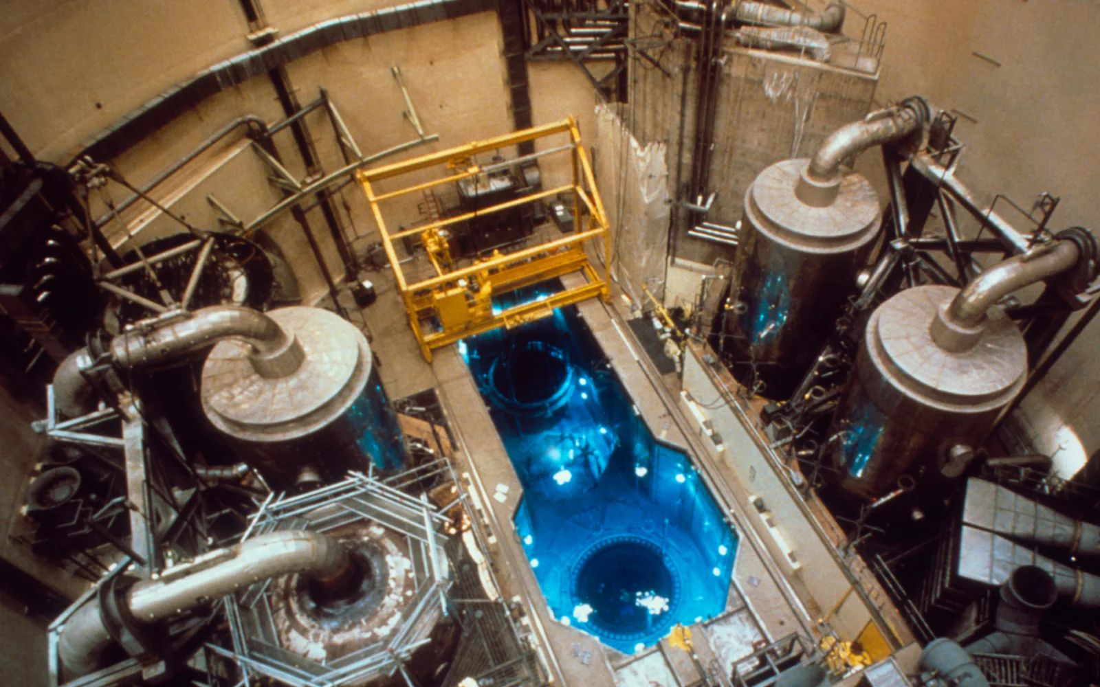 Specialty chemical batch reactor and process equipment