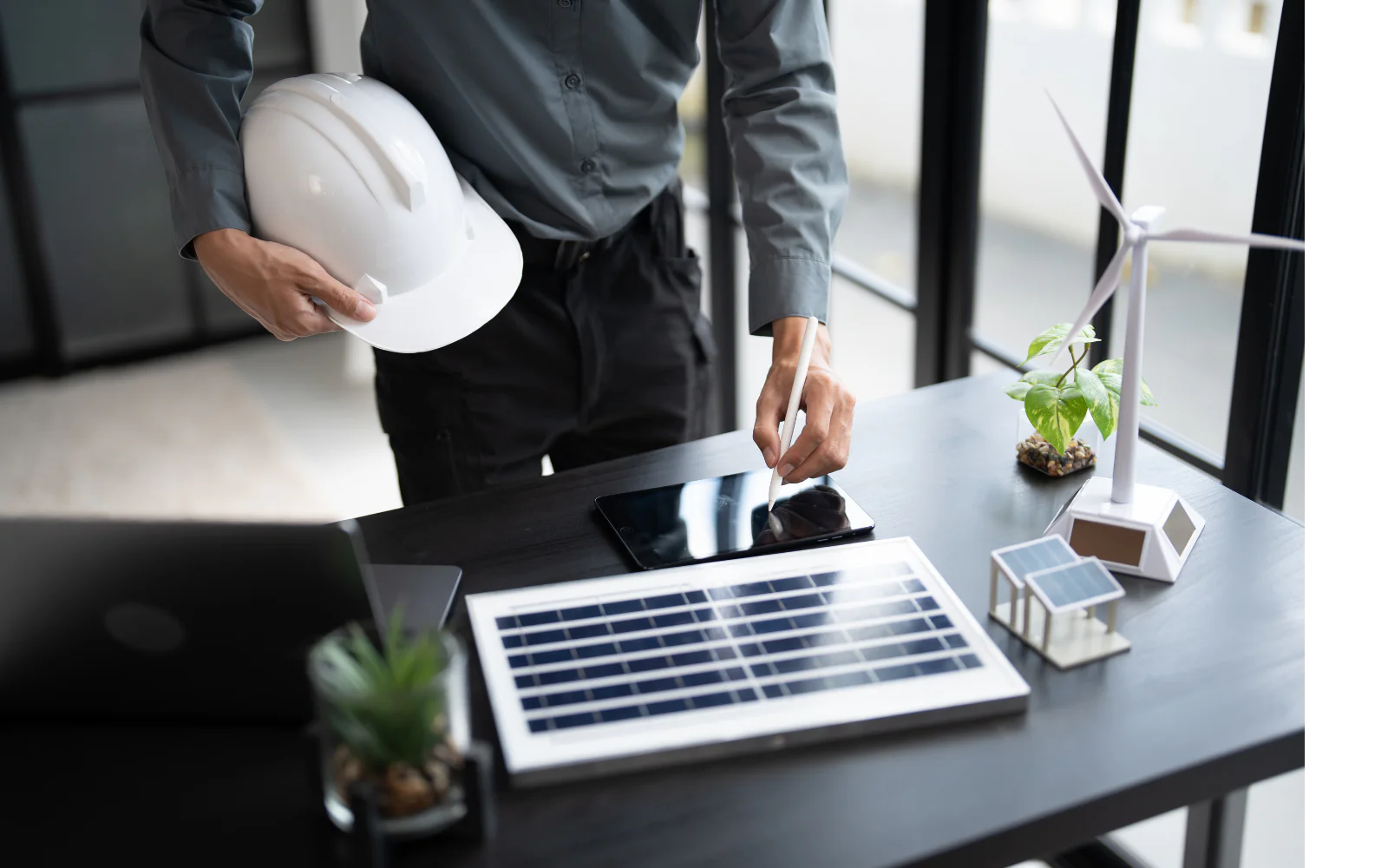 Renewables O&M and switching procedure documents