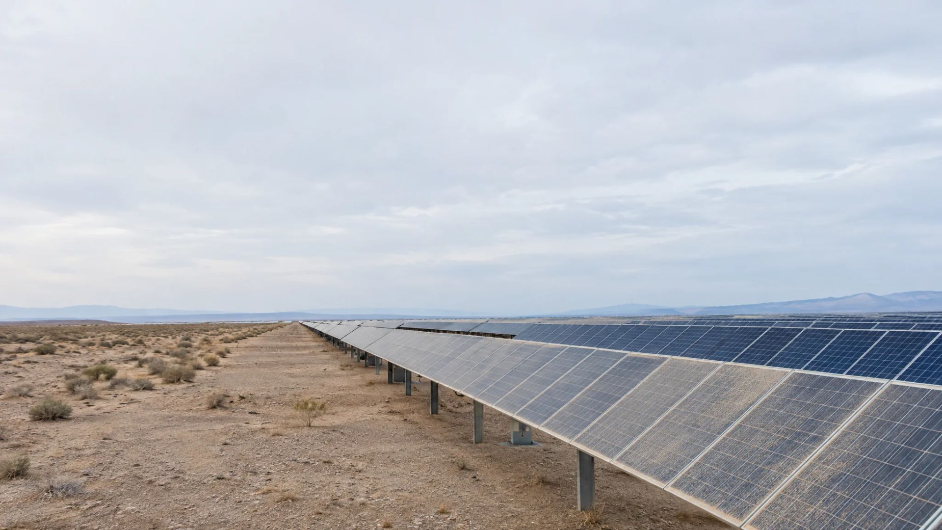 Utility-scale photovoltaic arrays under a low sun