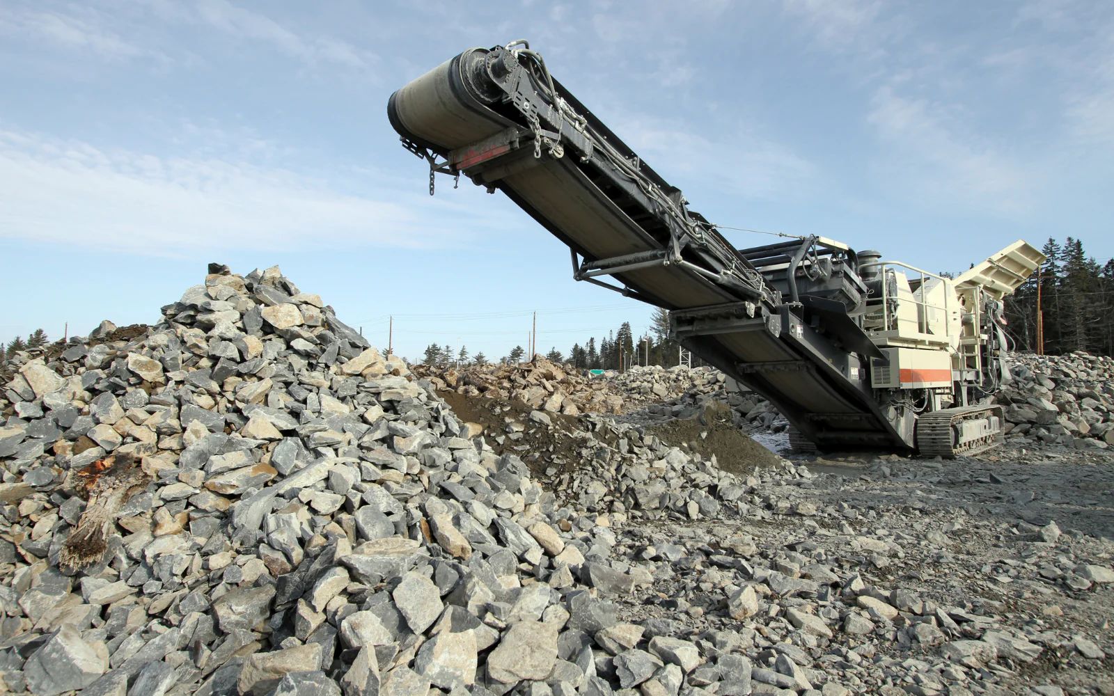 Heavy crushing and screening plant equipment