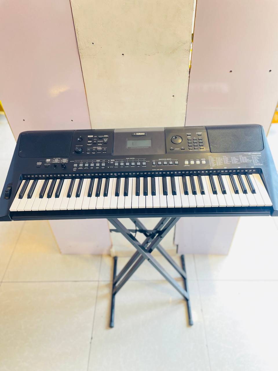 Hone Musical Instruments - KEYBOARD - Yamaha PSR E 463