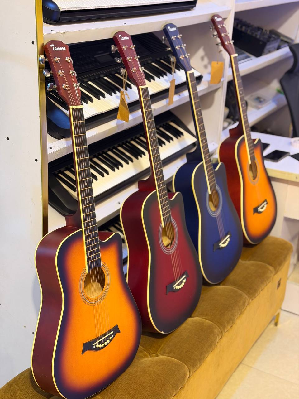 Hone Musical Instruments - BOX GUITAR - TANSEN