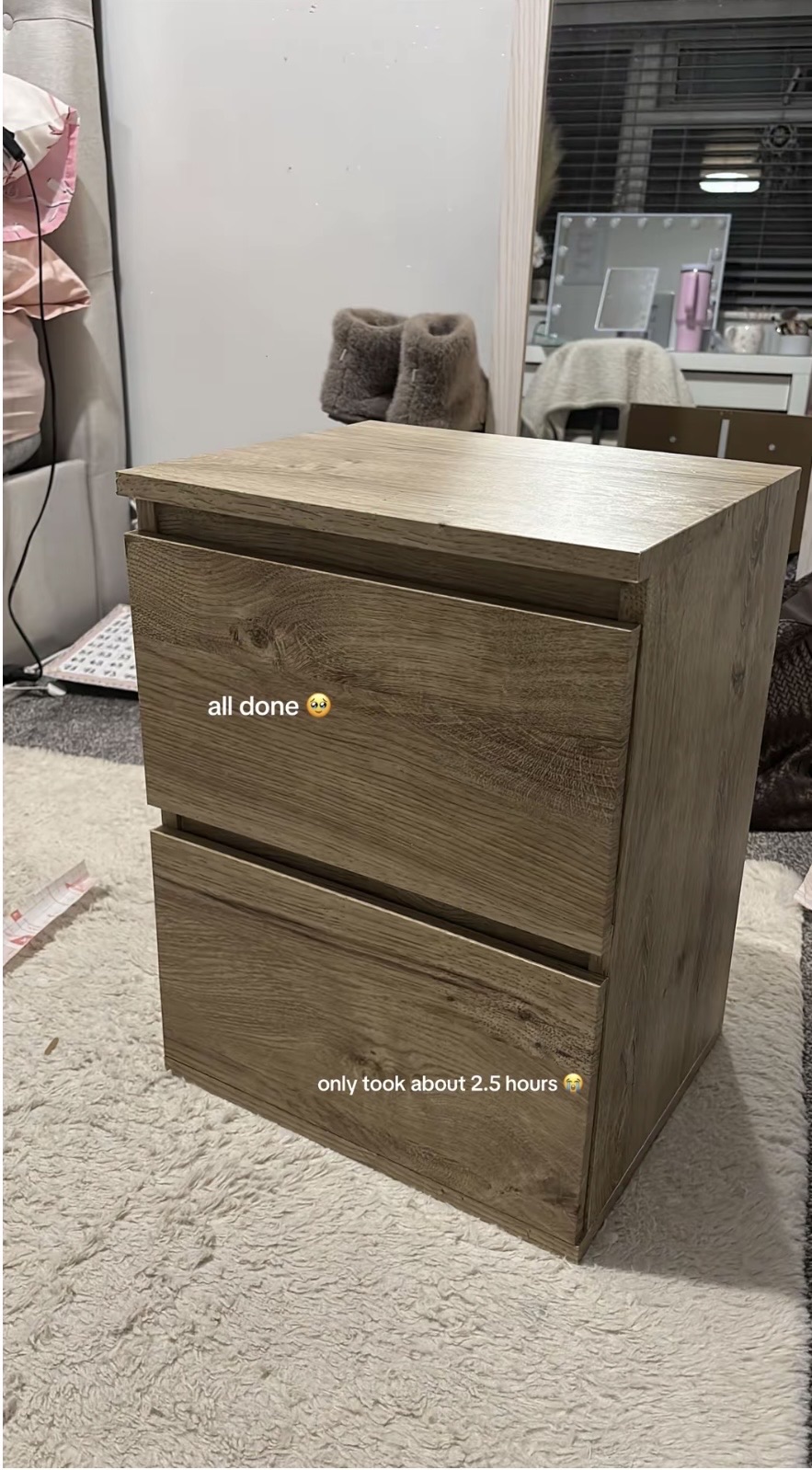 From white to wooden brown all using a simple wrap paper. Amazing 🤭