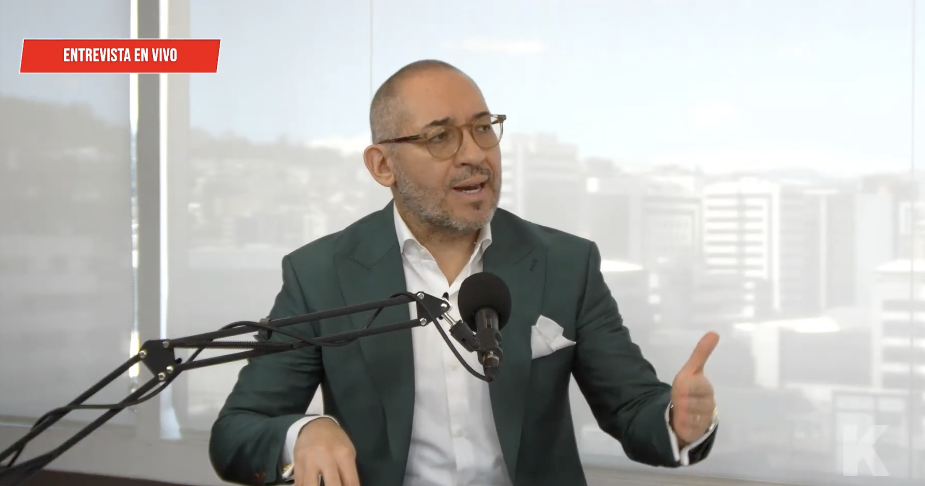 #KlaveNoticias 25/08/2026 con Byron Galarza. Invitados: Gabriela Subia y Jorge Ortega.