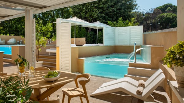 Private Pool Suite