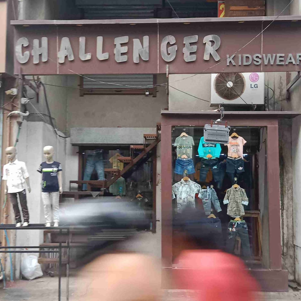 Challenger kids wear logo