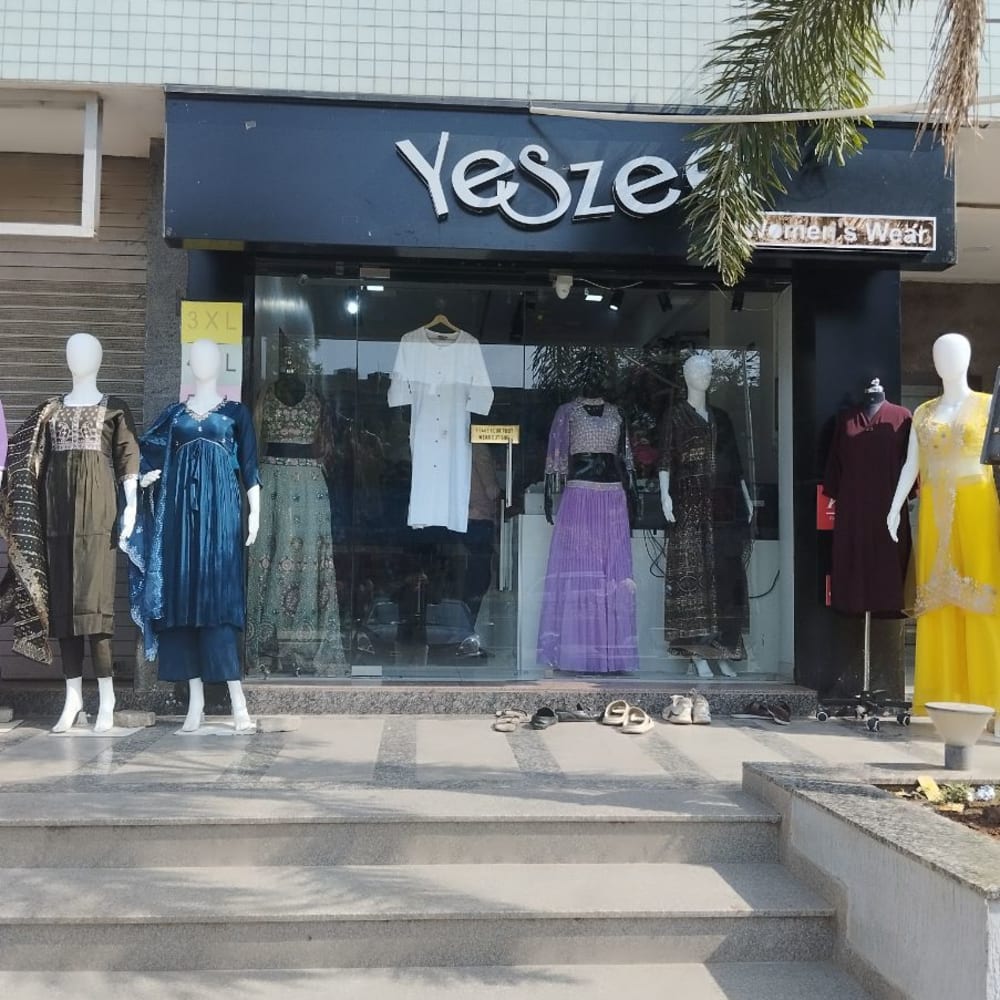Yeszee Women's wear logo
