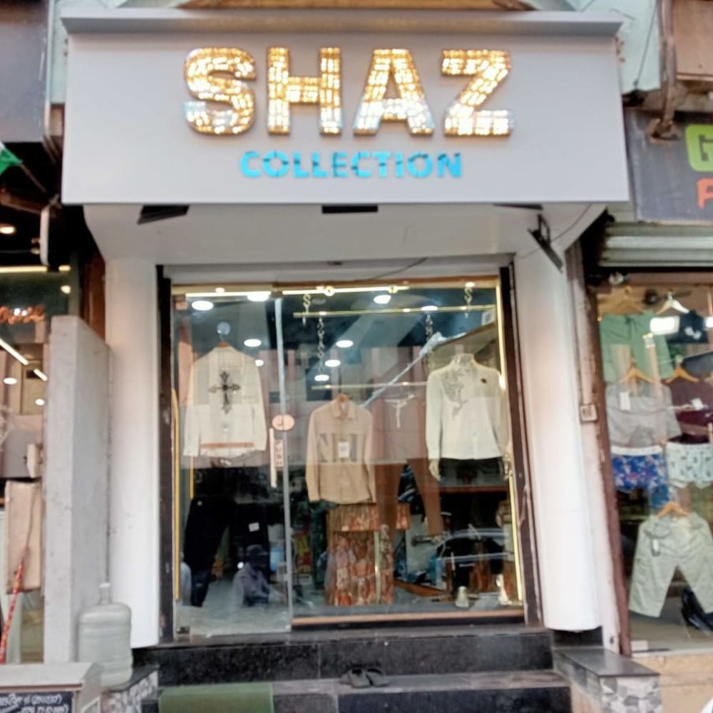 Shaz Collection  logo