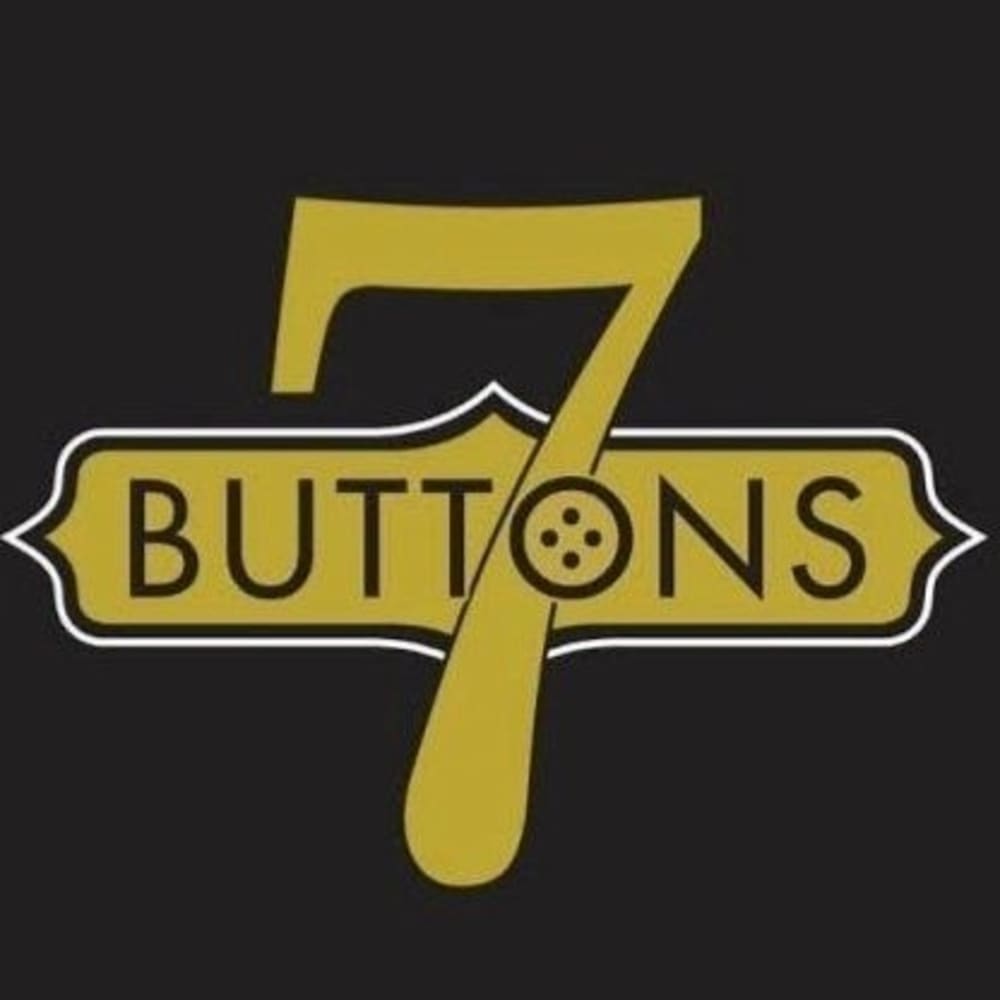 7 BUTTONS  logo