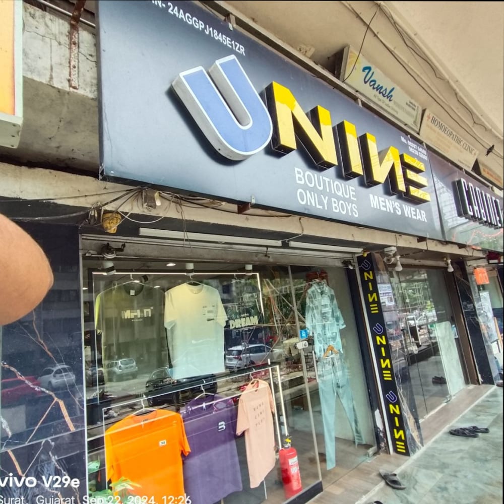 U Nine Boutique  logo