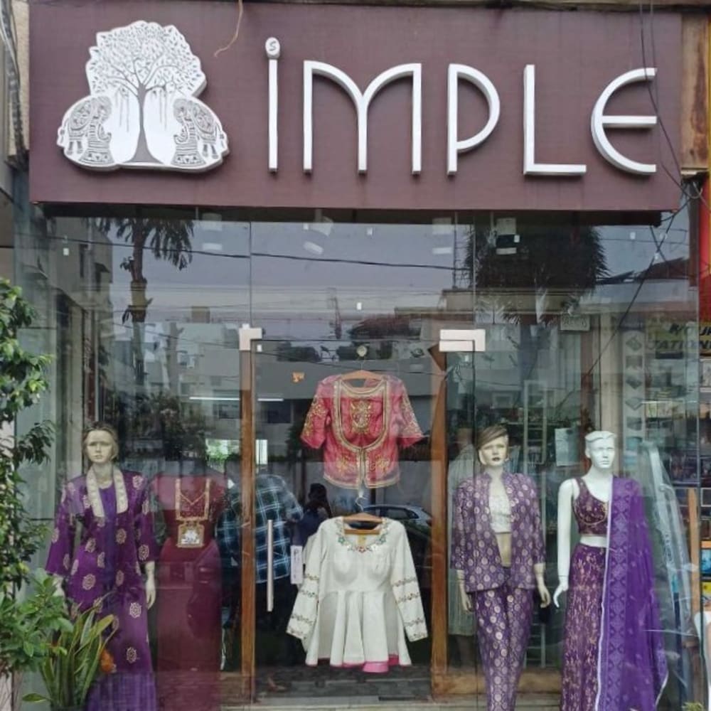 IMPLE BOUTIQUE logo