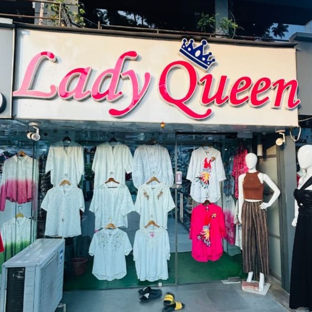 LADY QUEEN logo