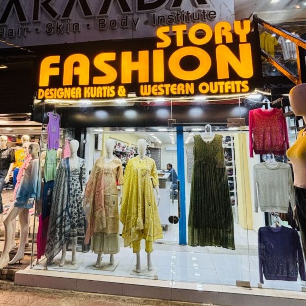 Fashion Story  logo