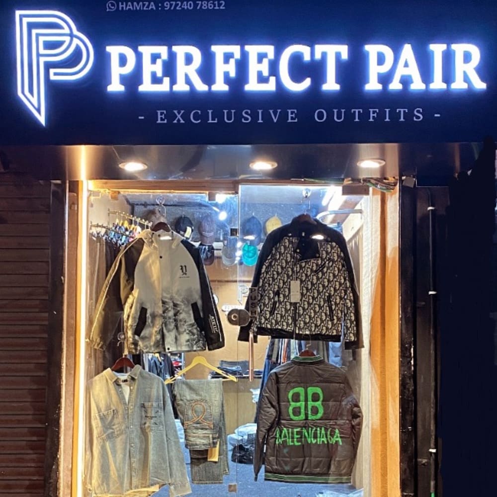 PERFECT PAIR EXCLUSIVE OUTFIT logo
