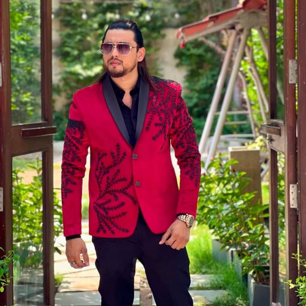 Naeem Designer  logo