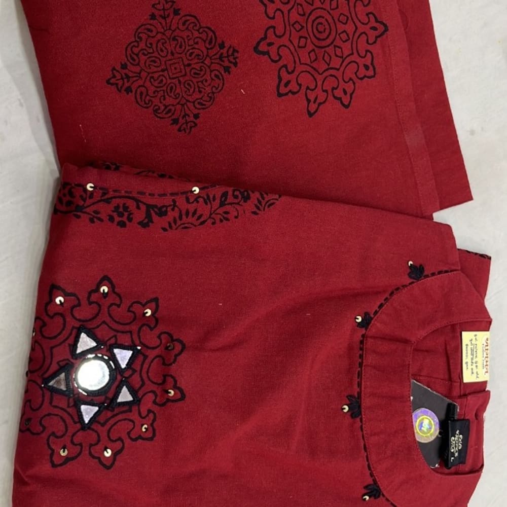 Red Kurta