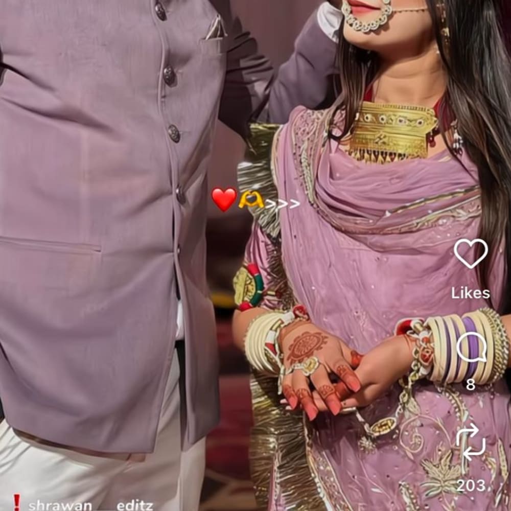 Lavender, Gold Saree