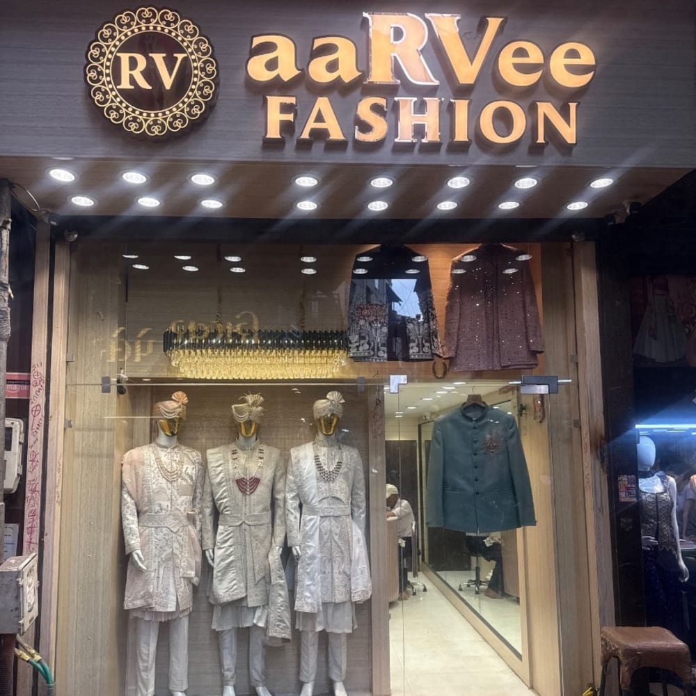 aaRVEe fashion logo