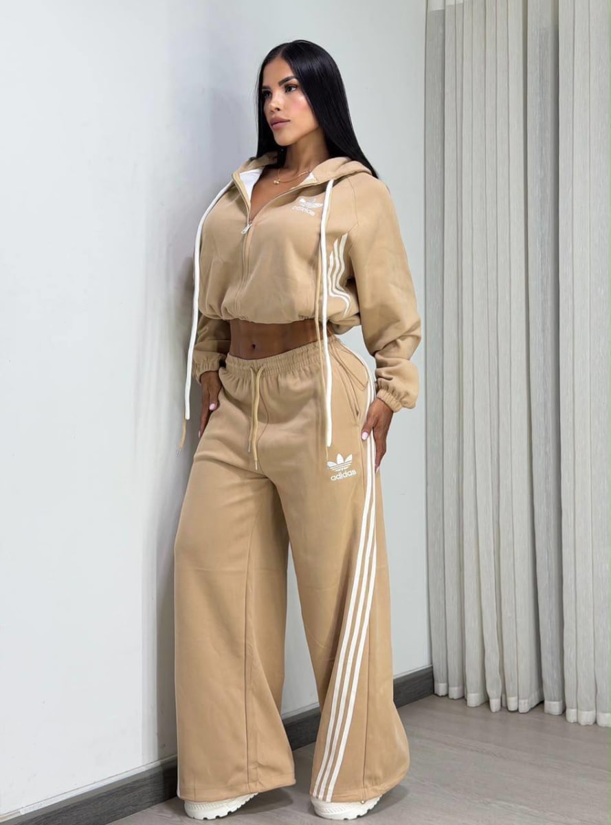 Conjunto en buzo dama — toma 3