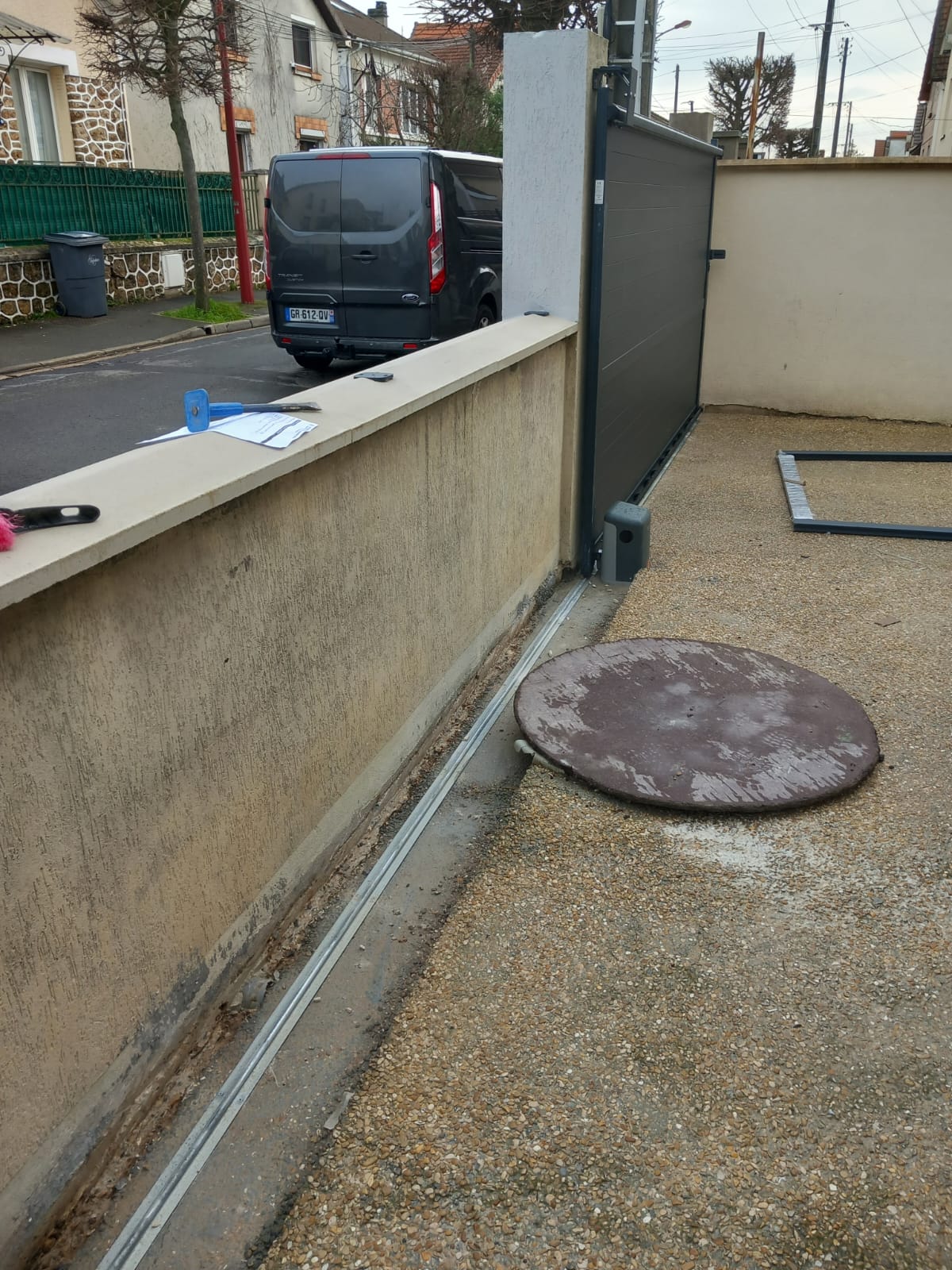 Pose de clôture et bordure