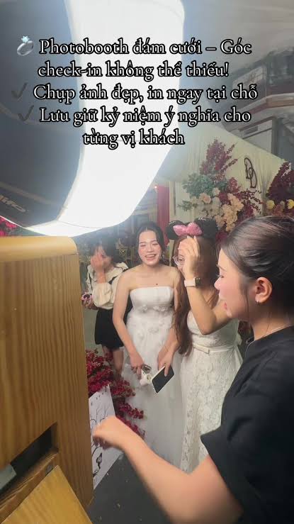 Tại Sao Nên Thuê Photobooth Cho Đám Cưới? Bí Quyết Tạo Dấu Ấn