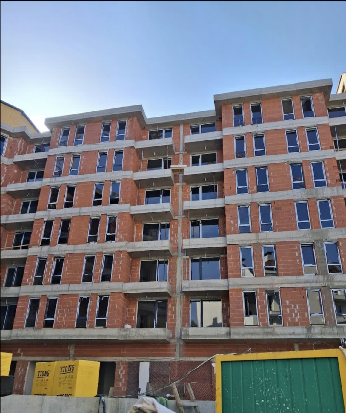 58m² Апартамент в ж.к. Зона Б-19, София — снимка 1