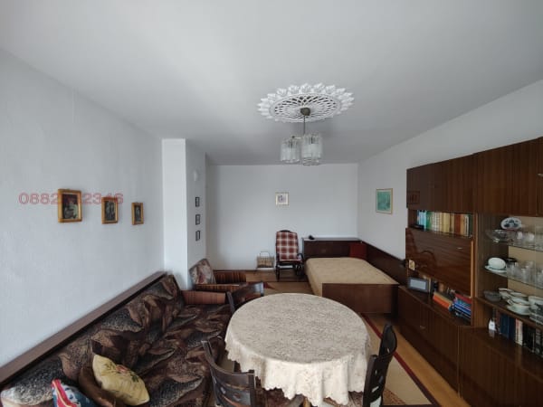 61m² Апартамент в ж.к. Младост I, Варна — снимка 3
