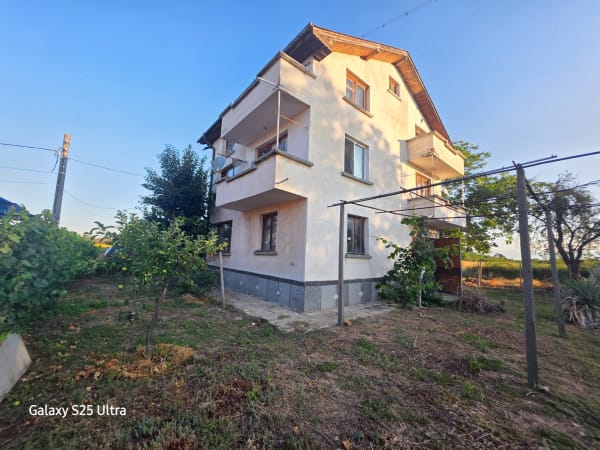 240m² Къща в Център, Труд — снимка 3