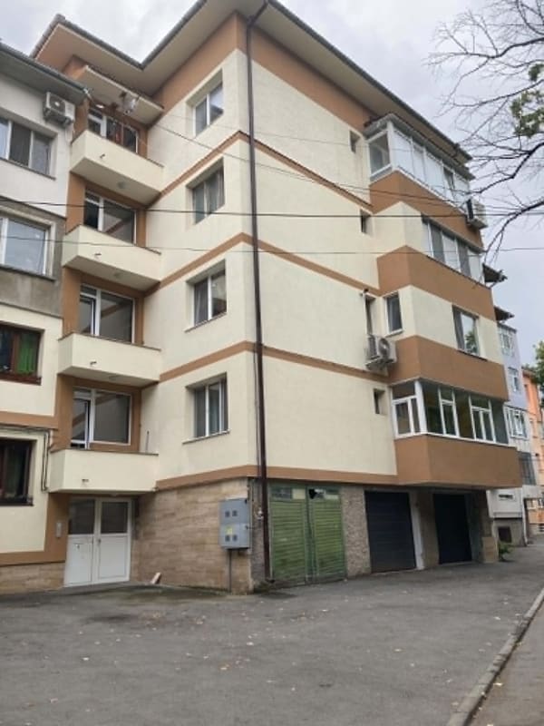 143m² Апартамент в Шумен Център, Шумен — снимка 4